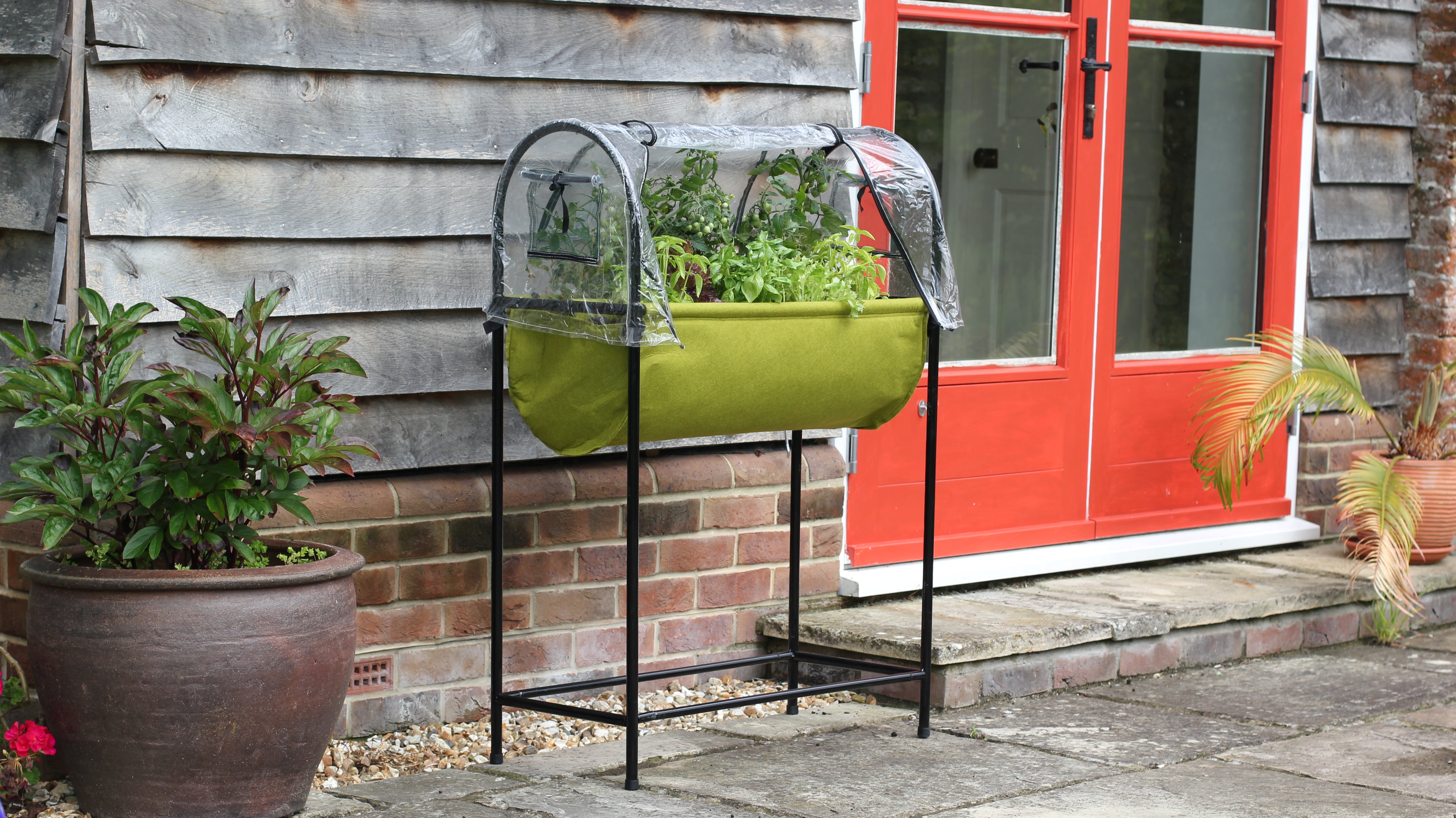 Product Bite: Vigoroot Easy Table Garden