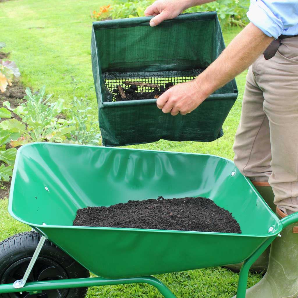 Haxnicks- Easy Riddle - in use with soil