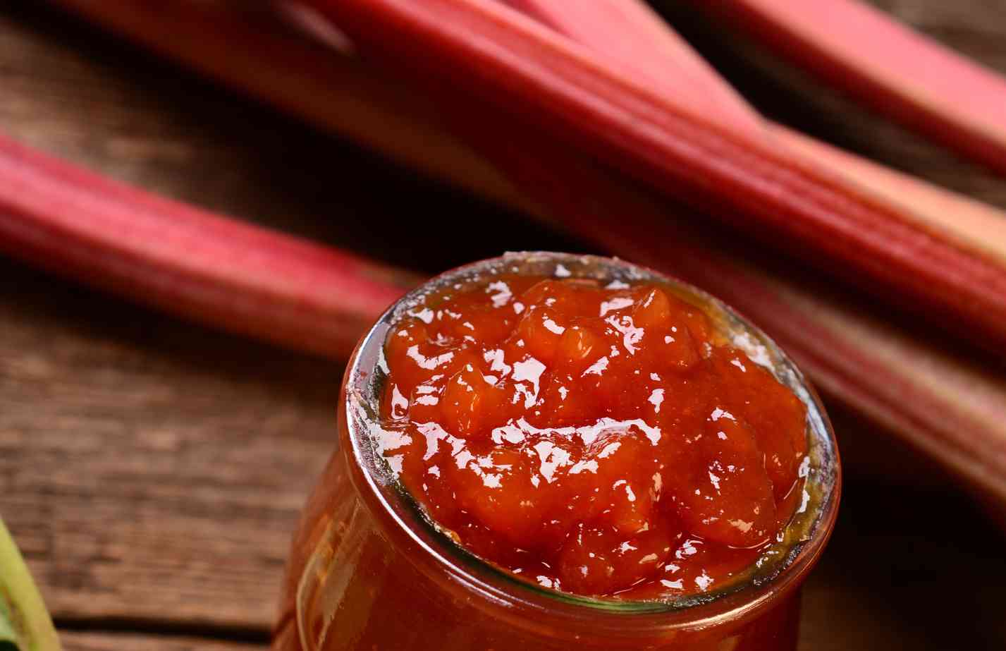 Haxnicks gardening advice how to grow rhubarb the best way