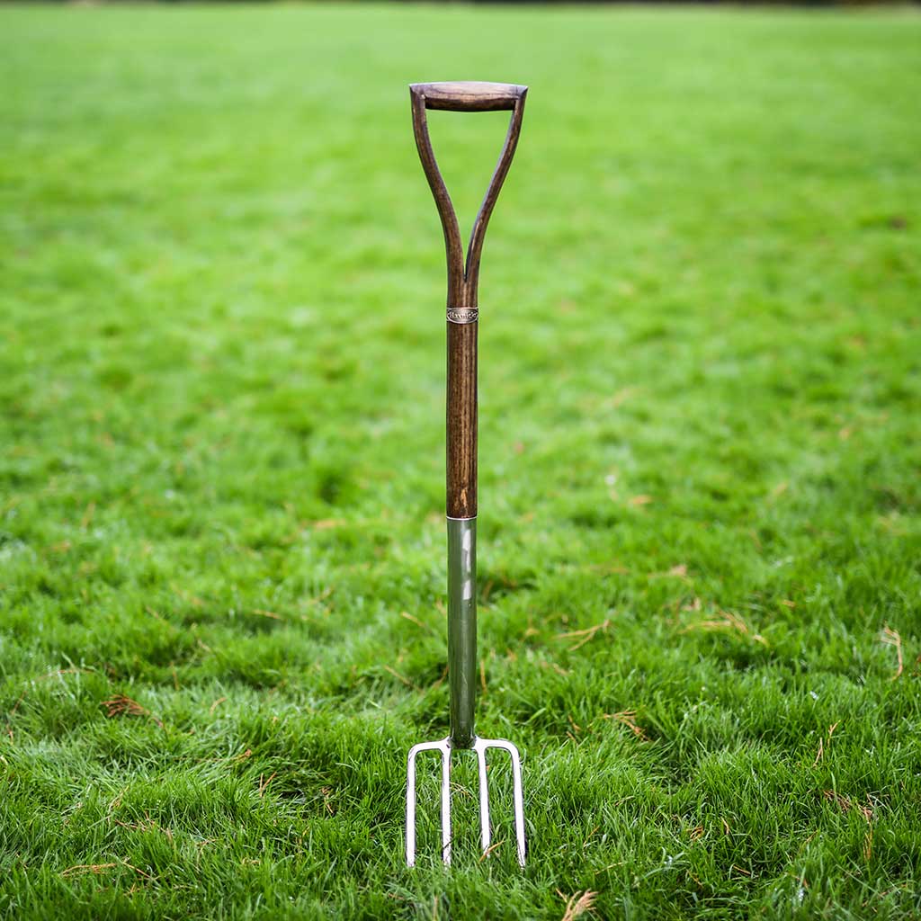 Garden Tools - Rakes, Forks, Spades, Leaf Picker | Haxnicks